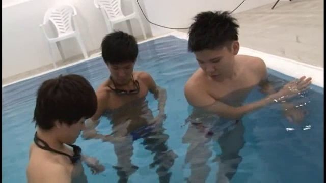 Swimming Japanese Porn - TEMPTING SWIMMING INSTRUCTOR at GayPornCollection