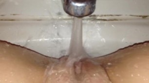 Water Playing Pussy