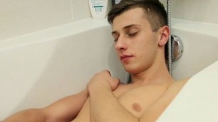 Tattooed Tim Scooby gives a salacious wank off to the inserting man meat in the bathroom
