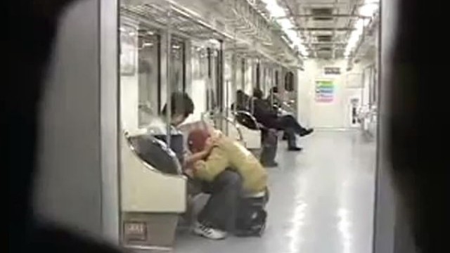 Blowjob on Seoul Metro